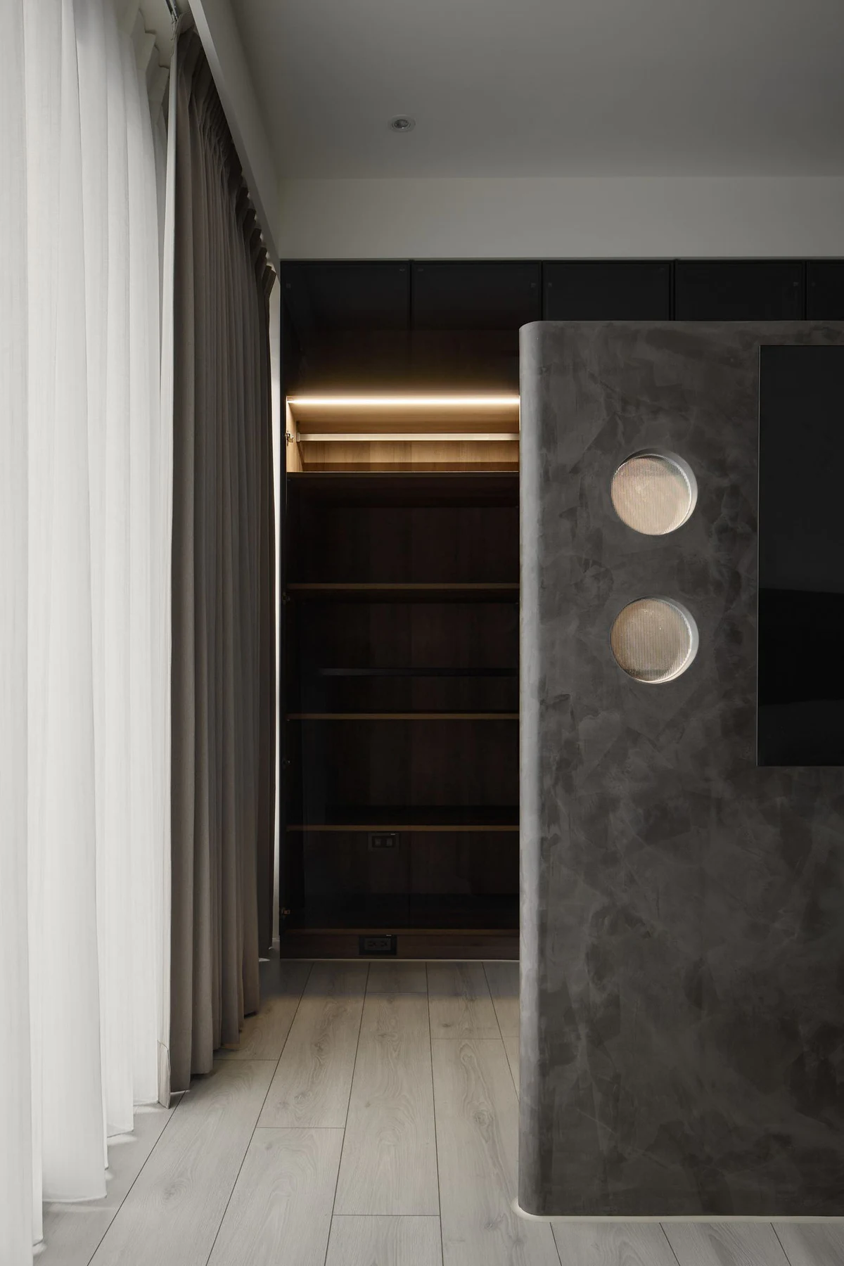 JC RESIDENCE - Detail View 8-2