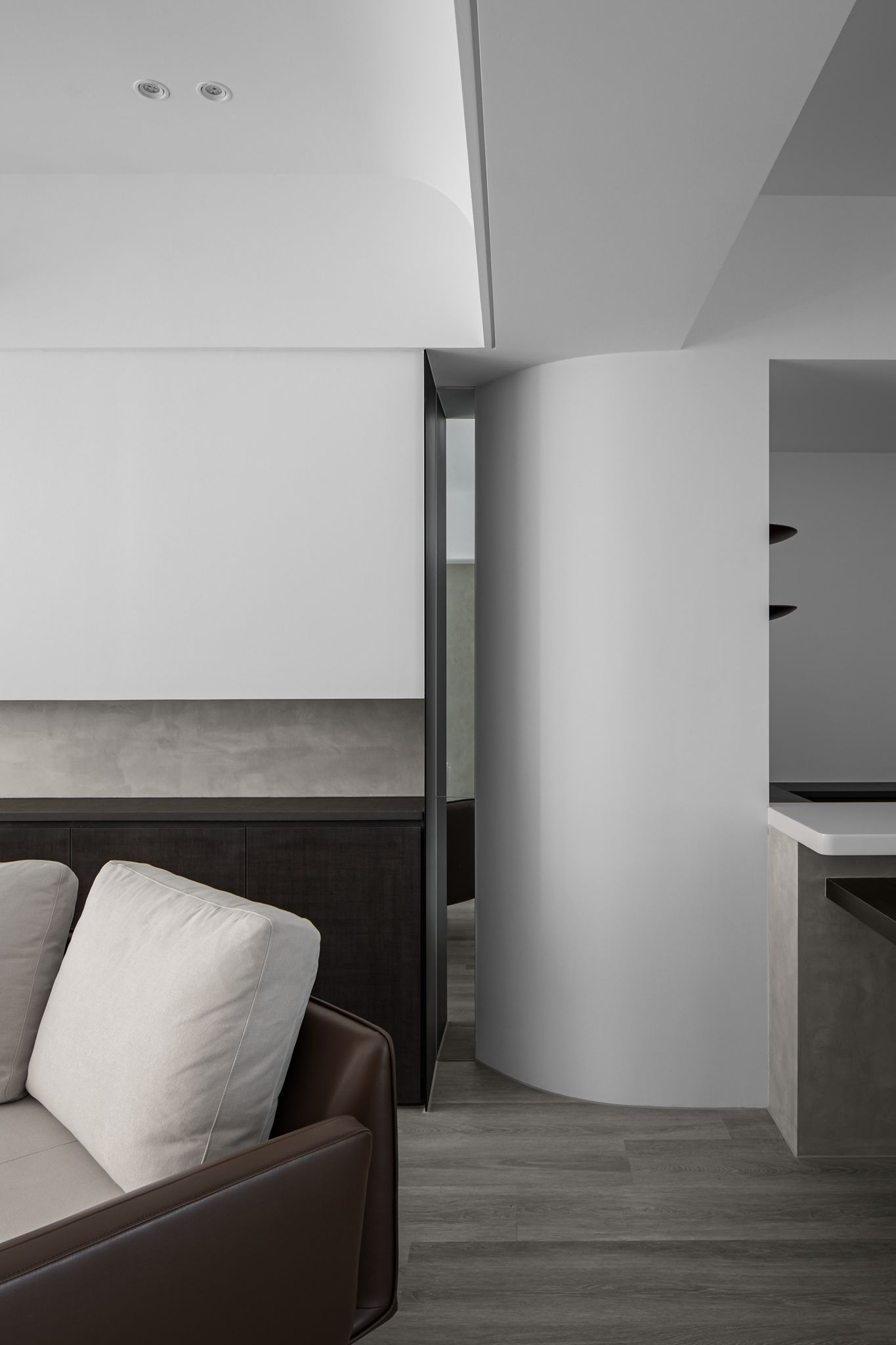 AH RESIDENCE - Detail View 1-2